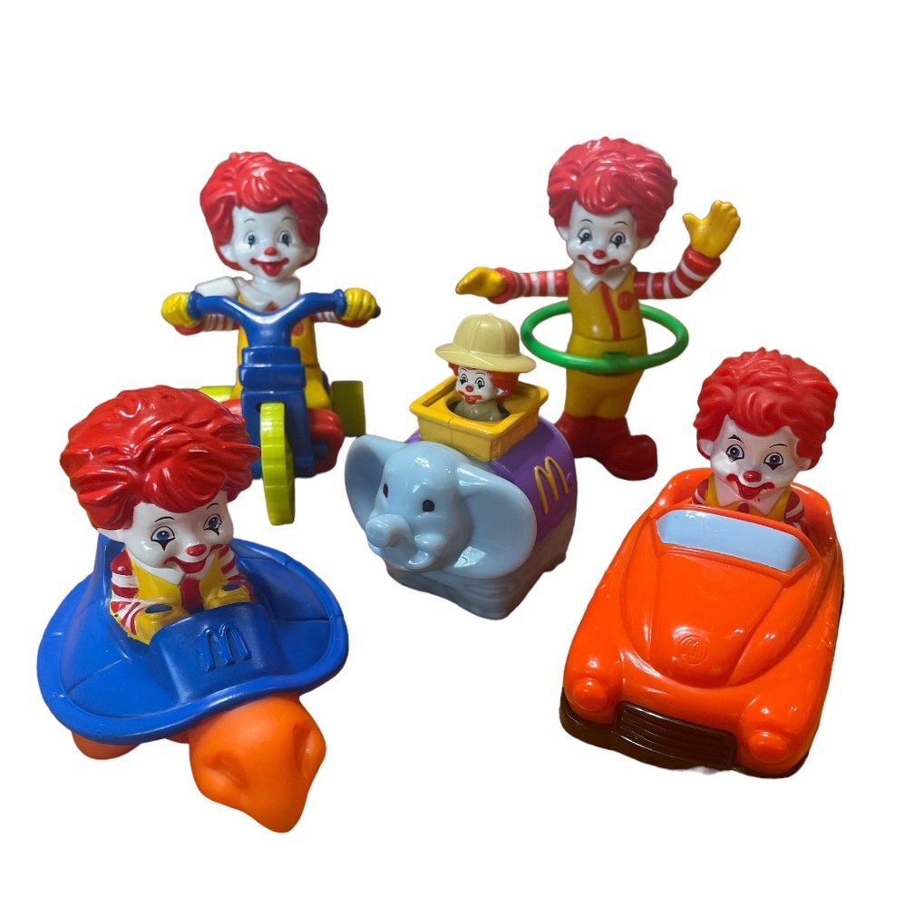 Collectible 2010/2011 Ronald McDonald toy set.